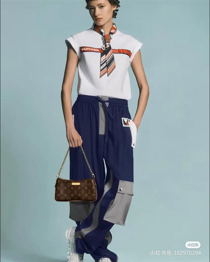 2025224M83008222836947