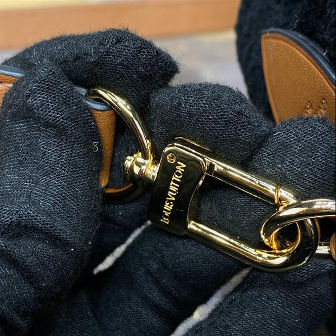 2025224M117971082935