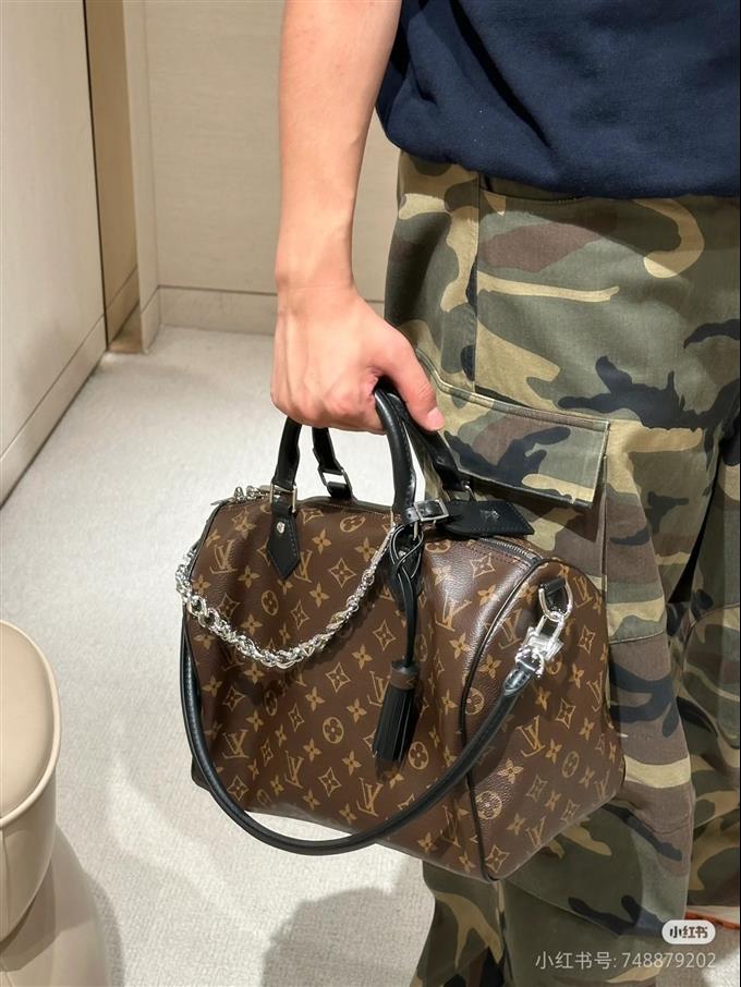 2025224M1224310837424