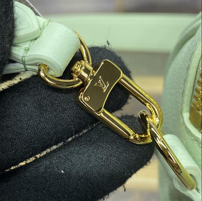 2025224M2459810831297