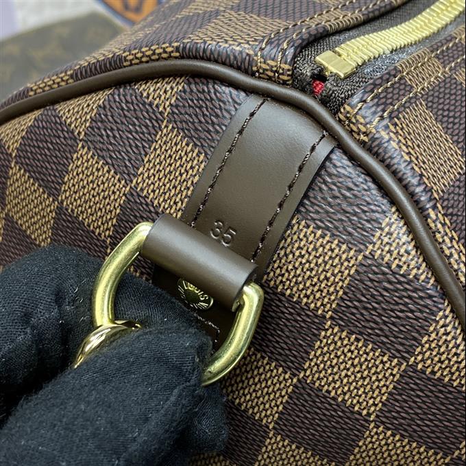 2025224M4111310835868