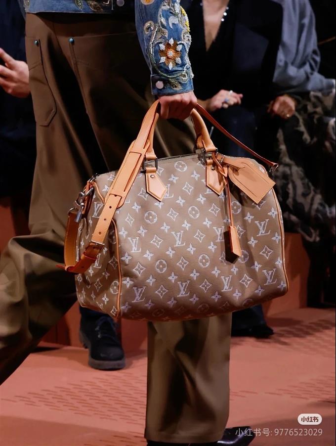 2025224M2443110105539