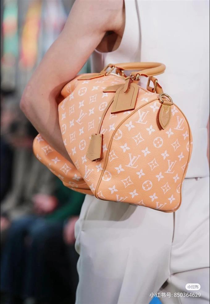 2025224M2443710101727