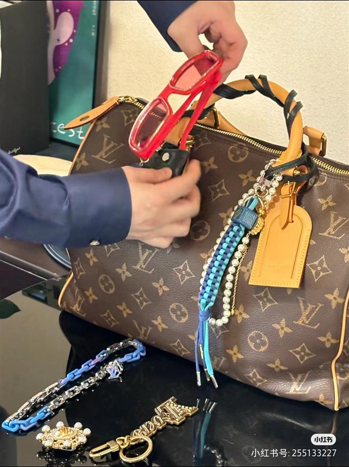 2025224M4696210105571