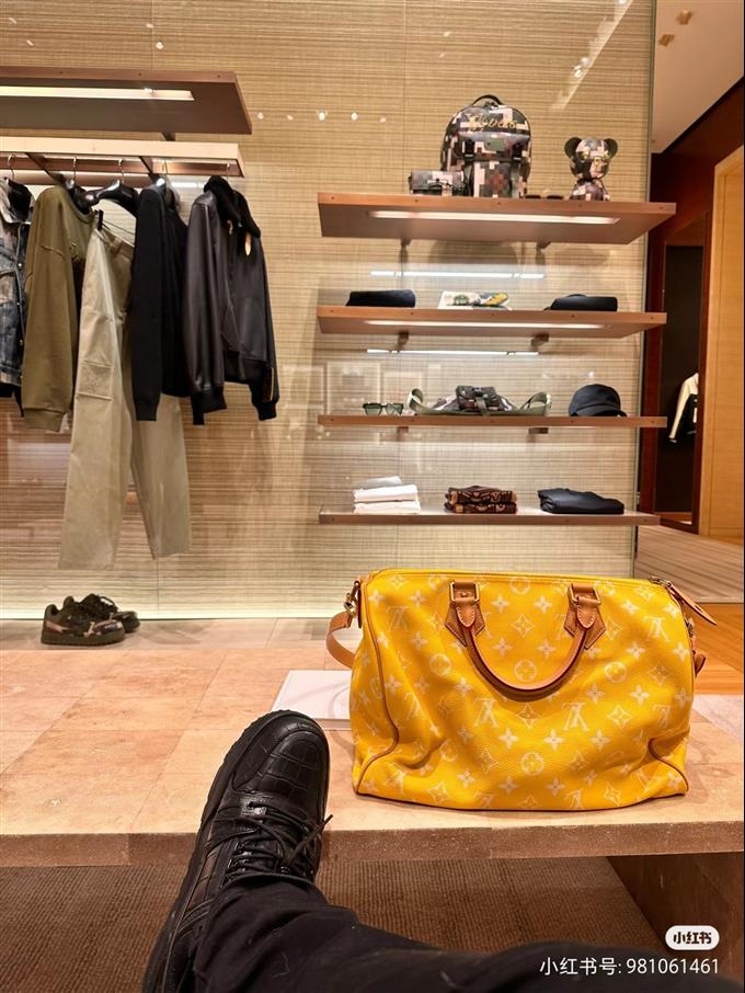 2025224M4696310102183