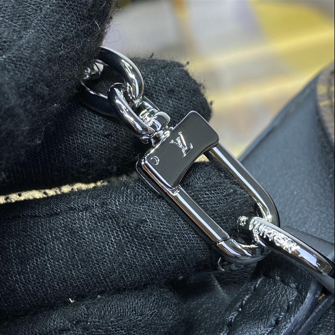 2025224M12362203132727