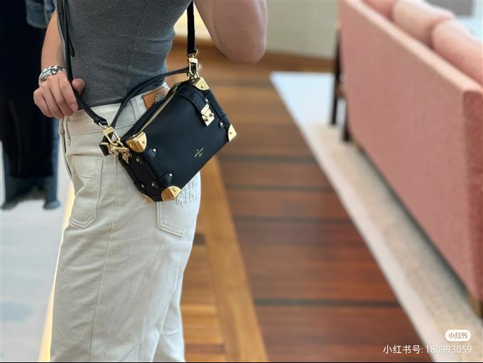 2025224M23817143841756