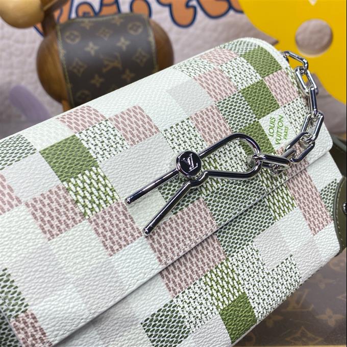 2025224N00108203133115