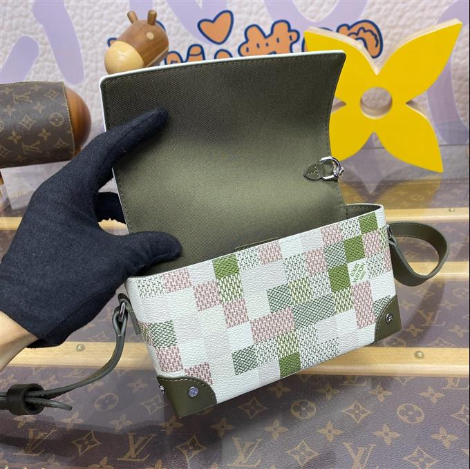 2025224N00108203133240