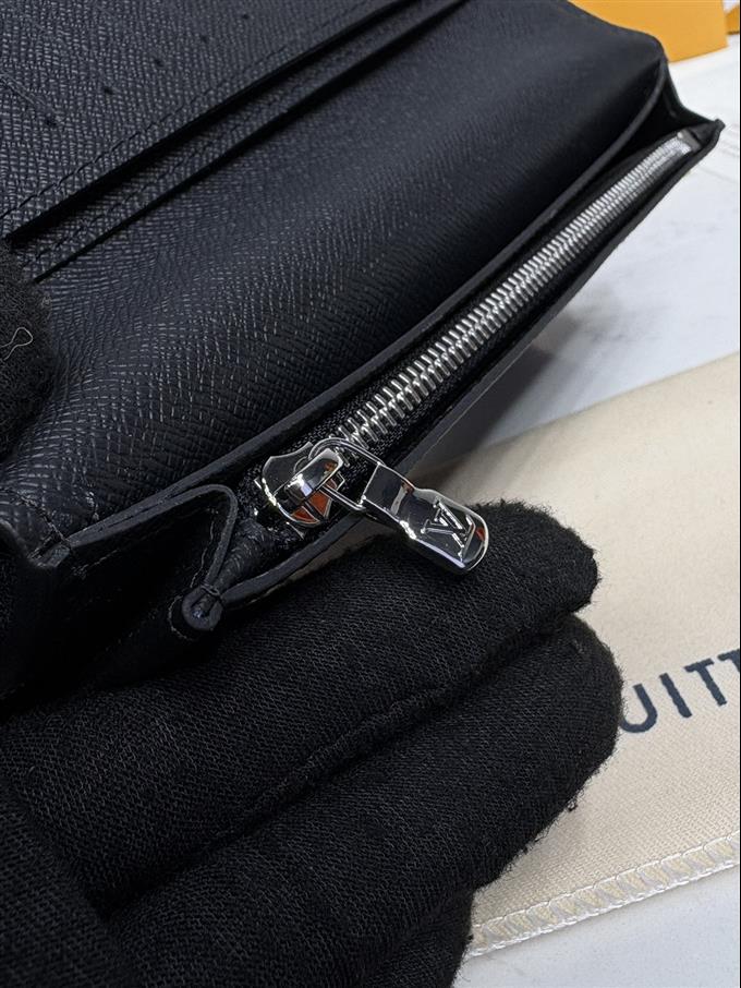 2025224M3025810412745