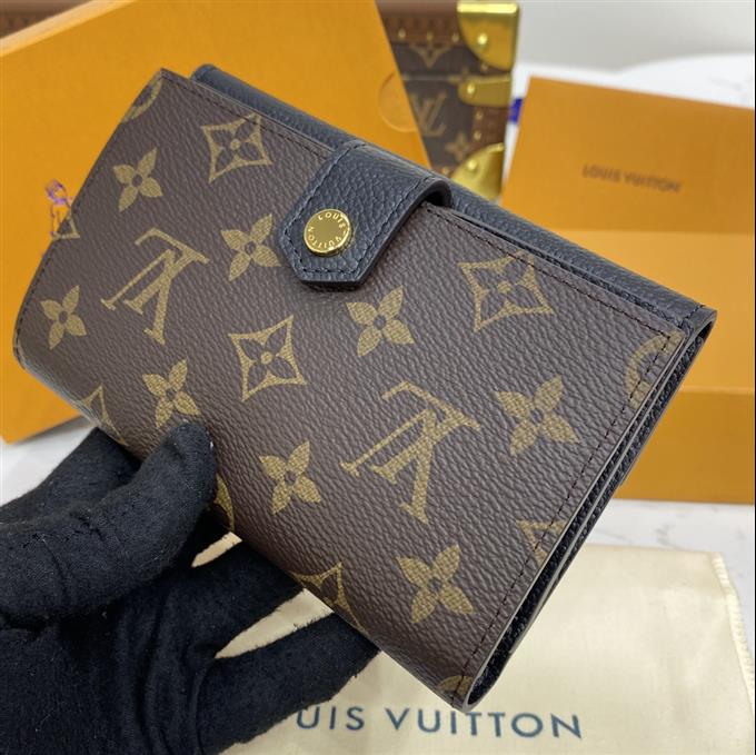 2025224M60140104111171