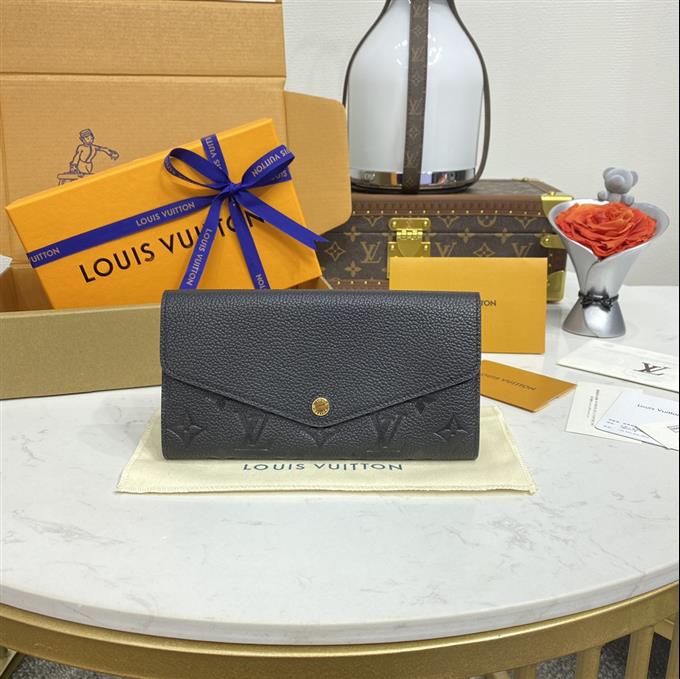 2025224M61182104116304