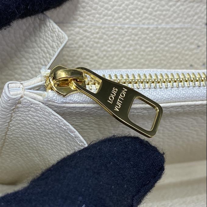 2025224M61864104122172