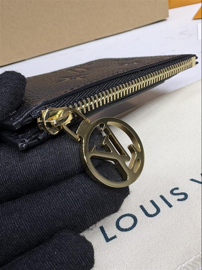 2025224M81883104112496