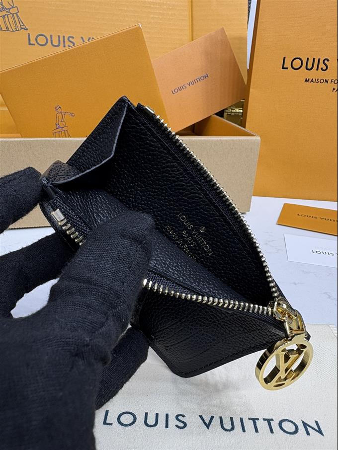 2025224M81883104112528