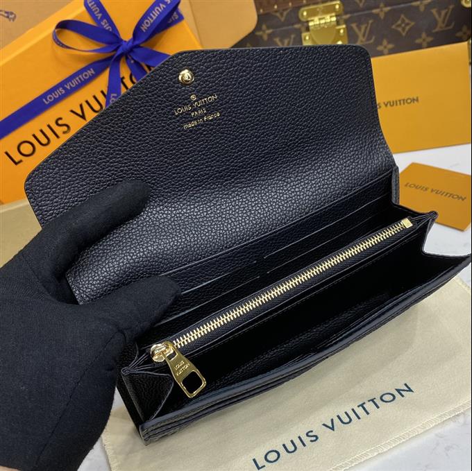 2025224M82257104115726