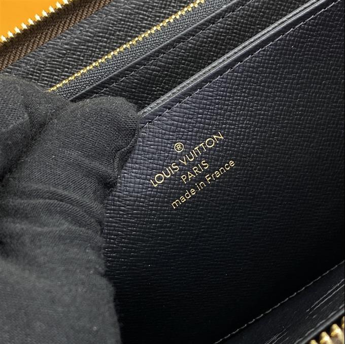 2025224M82444104122331