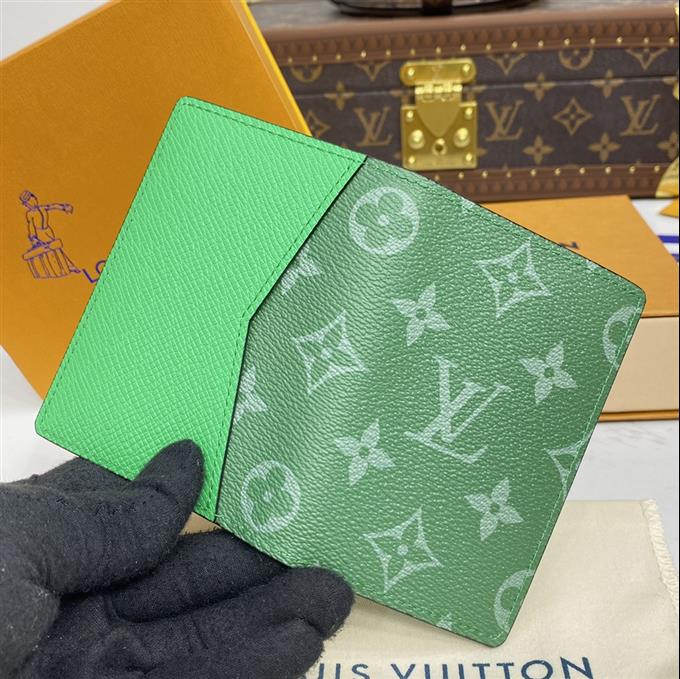 2025224M83101104128374