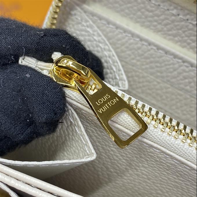 2025224M83505104124706