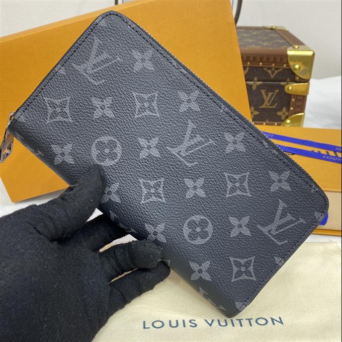 2025224N41662104122395