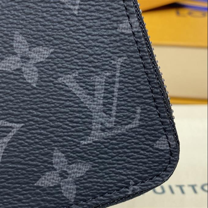 2025224N41662104122410