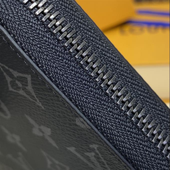 2025224N41662104122425