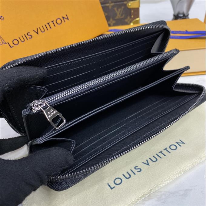 2025224N41662104122489