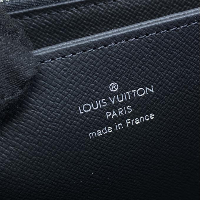 2025224N41662104122615