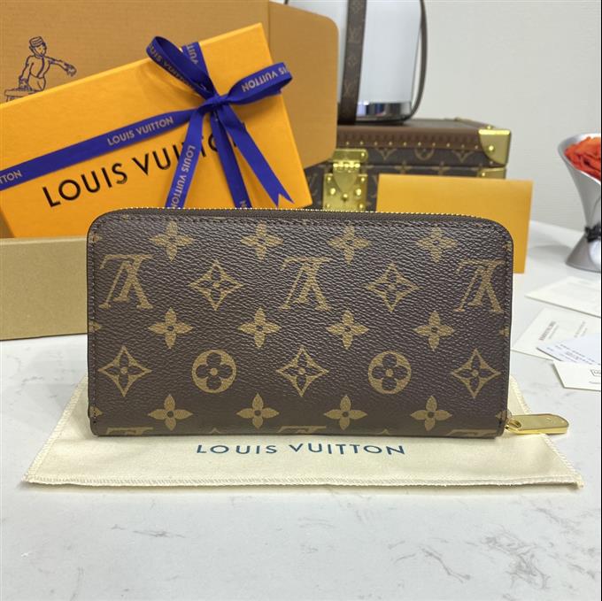 2025224N41662104122836