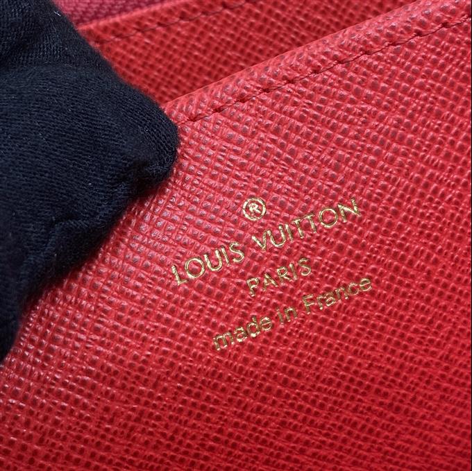 2025224N41662104122914