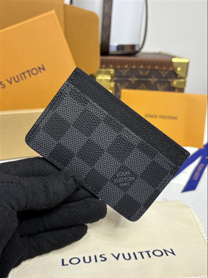 2025224N61722104127302