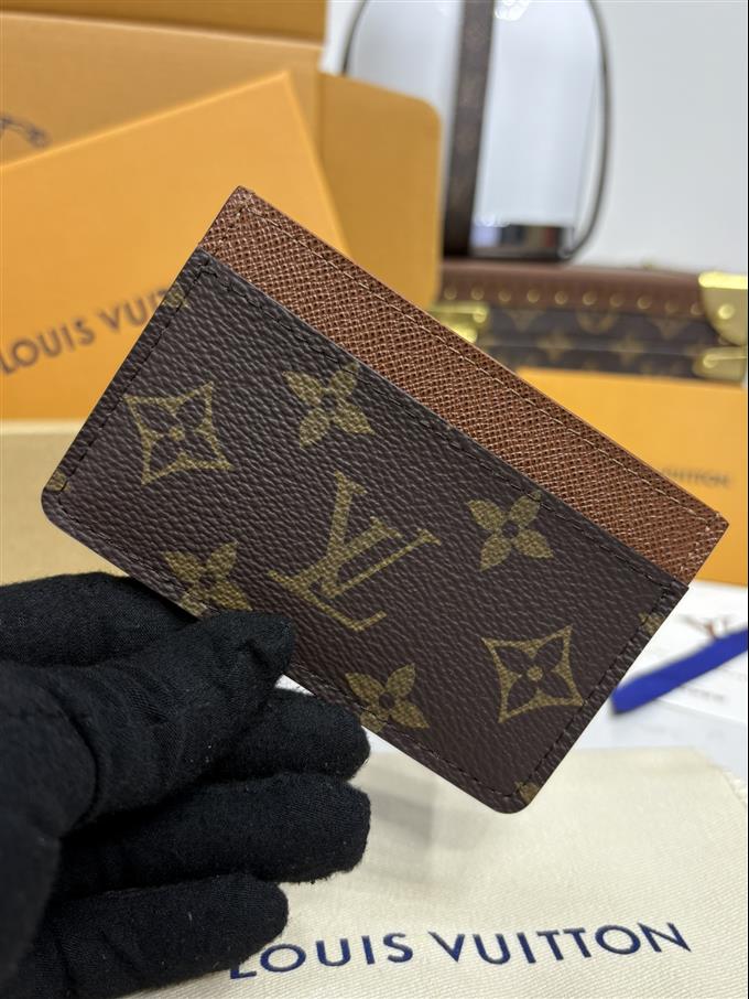 2025224N6172210412748