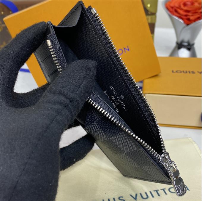 2025224N6403810414784