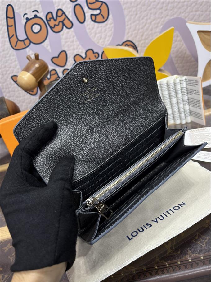 2025224M12172104717956