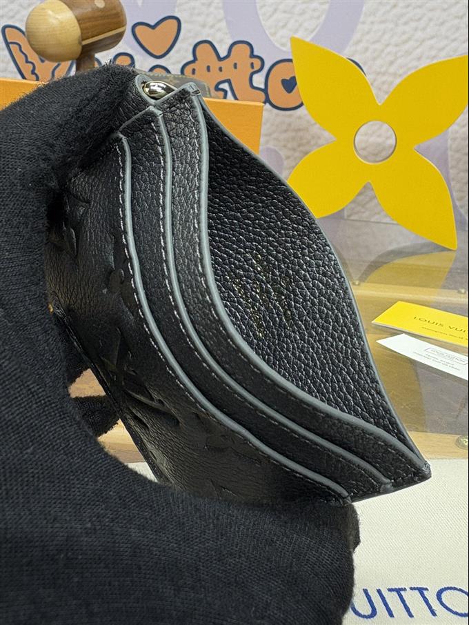 2025224M12178104716822