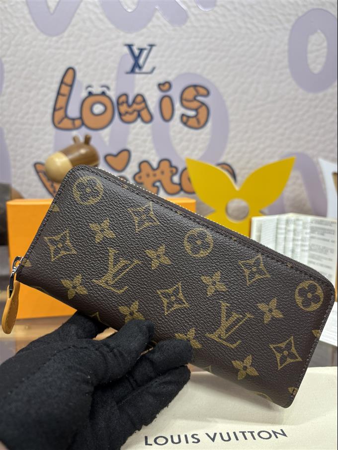 2025224M12393104444365