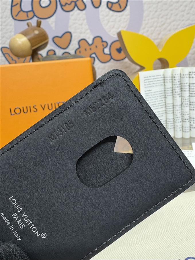 2025224M12602104539215