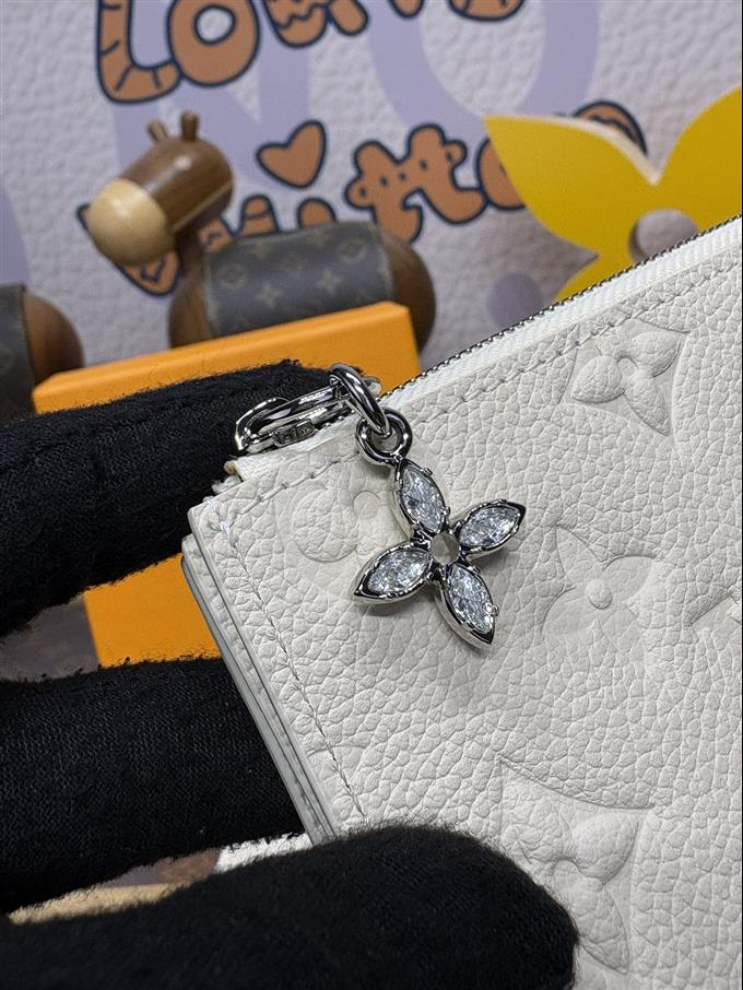 2025224M12674104717798