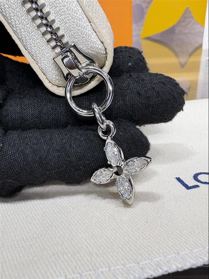 2025224M12680104718757