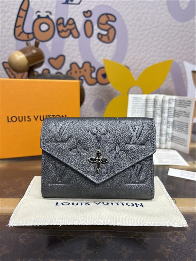 2025224M12746104718336