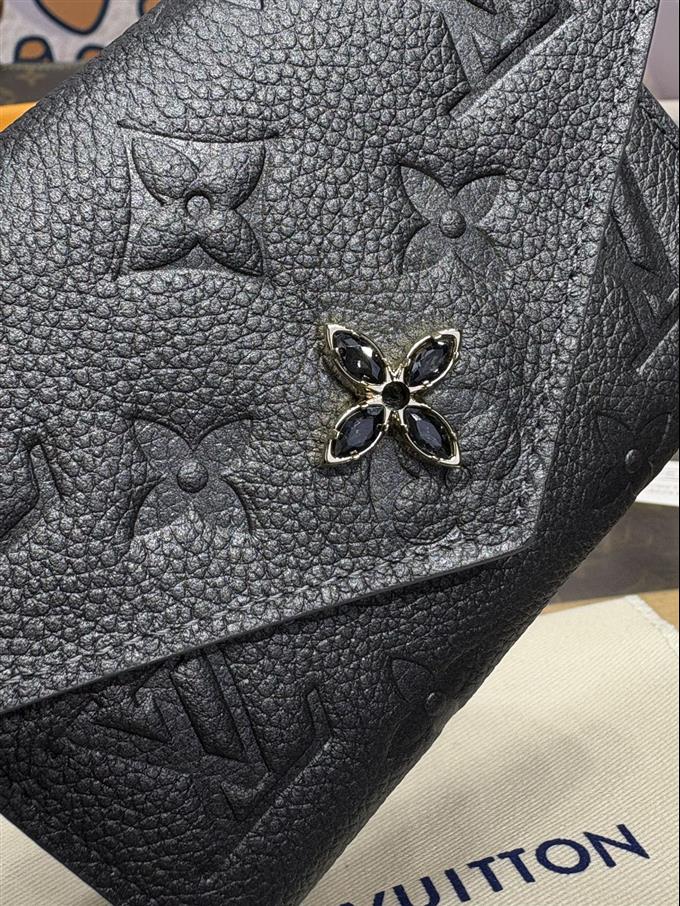 2025224M12746104718398