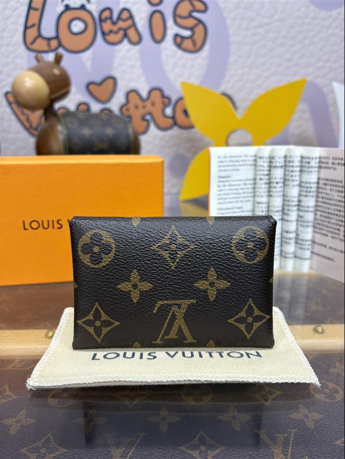 2025224M12884104539485