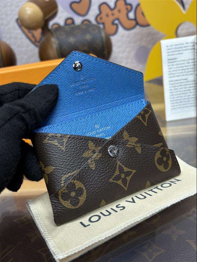 2025224M12884104539565