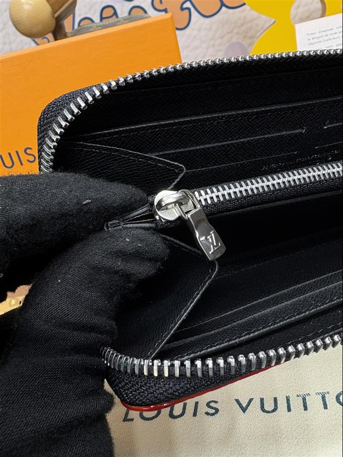 2025224M13408104623781