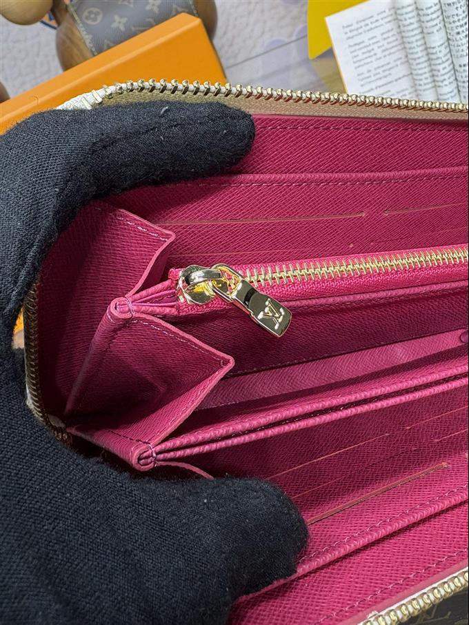 2025224M13922104623938