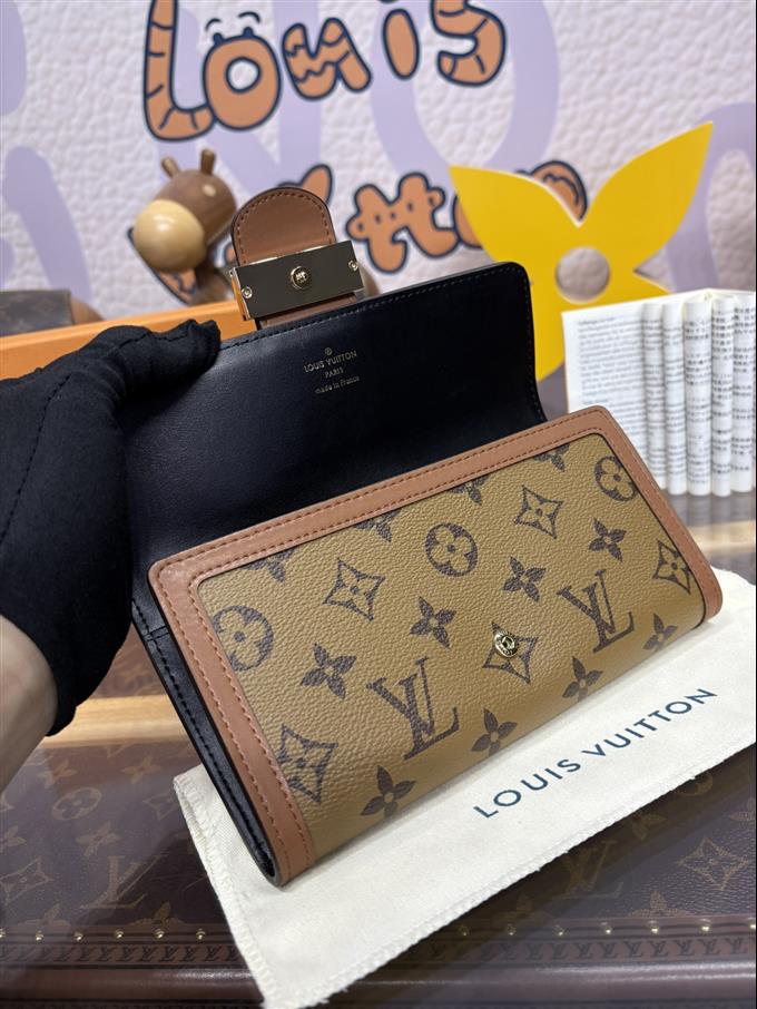 2025224M46645104624239