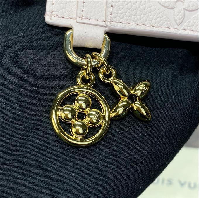 2025224M82170105446216