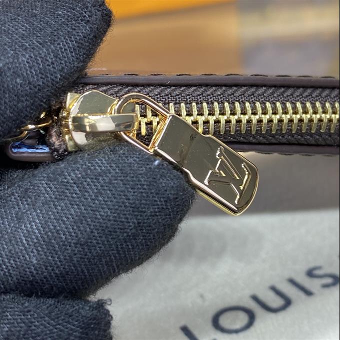 2025224M12217105249767