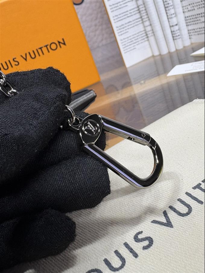 2025224M13664105246458