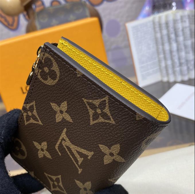 2025224M83476105248279